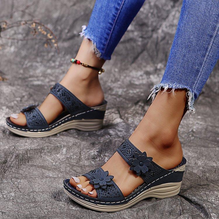 Foreign trade plus size spring and summer new retro casual flower rhinestone wedge one-line women's wedge slippers