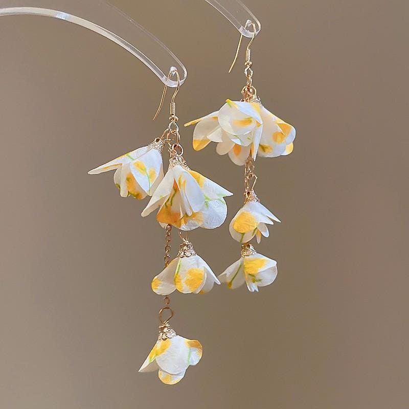 Silver needle chiffon flower fringed stud earrings sweet Mori dopamine earrings niche trend versatile earrings fashion women