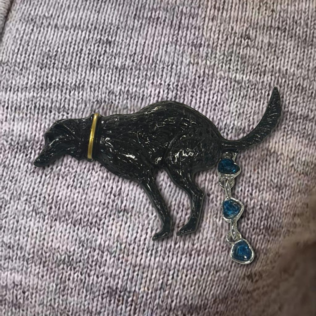 Spilla per cani Spilla per animali, regali per le feste Design per cacca di cane, spilla per fiori per ragazze Amiche Vestiti Vestito Cappello