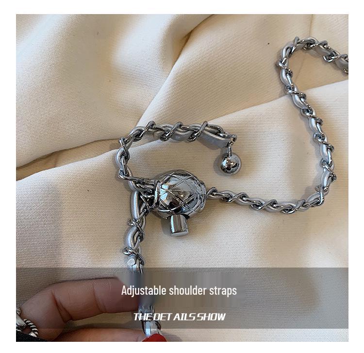 Luxury Diamond Lattice Chain Crossbody Bag: Fashion-Forward, Versatile Round Cylinder for Women