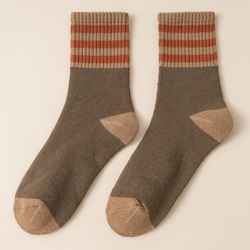 Three-Bar Striped Women's Mid-Tube Socks for Autumn/Winter - Warm, Thick Terry Trend 