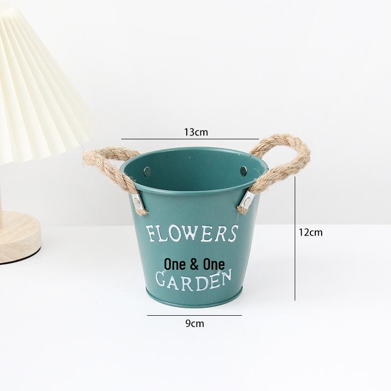 Small Retro Distressed Whitewashed Tin Flower Pot for Tabletop or Balcony Decor, Ideal for Succulents and Iron Lettering