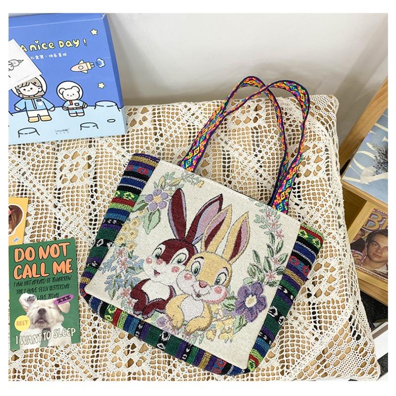 Η Ρετρό Εθνική Τάση στις Τσάντες Κυκλοφορεί Συχνά Αυτή Είναι Μια Τσάντα Ώμου