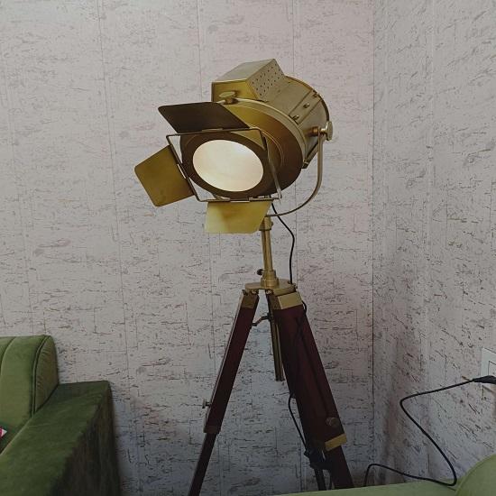 Handmade Tripod Studio Floor Lamp Marine Flap Searchlight Chrome Nickel Retro Spotlight Focus Floor Lamp Home Decor