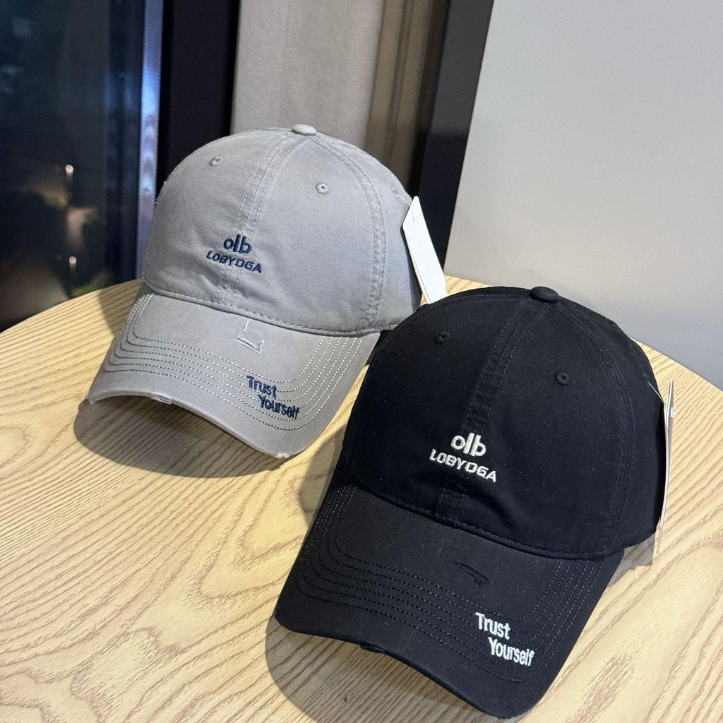 Vintage American street style simple embroidered soft-top baseball cap with deep fit for large head sizes, unisex sun protection cap