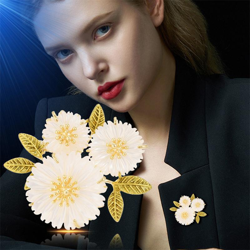Plant Daisy Flower Brooches For Women Clothing Coat Jewelry Party Accessories Gifts