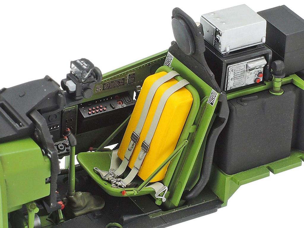 Tamiya Aircraft Series 28 North American Mustang Plastic Model Kit 60328 1/32 No. F-51D (Korean War)