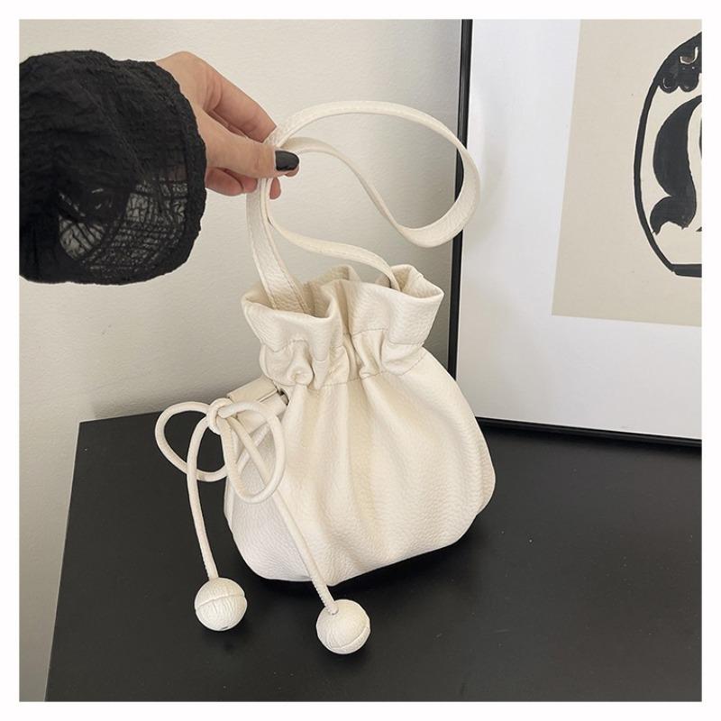 Large-capacity Single-shoulder Crossbody Bucket Bag, Trendy and Simple Design