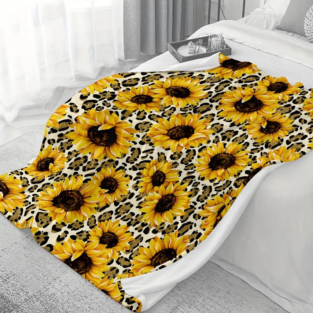 1pc Sunflower & Leopard Print Flannel Blanket - Soft, Warm, All-Season Cover for Couch, Office, or Christmas Gift, Machine Washa