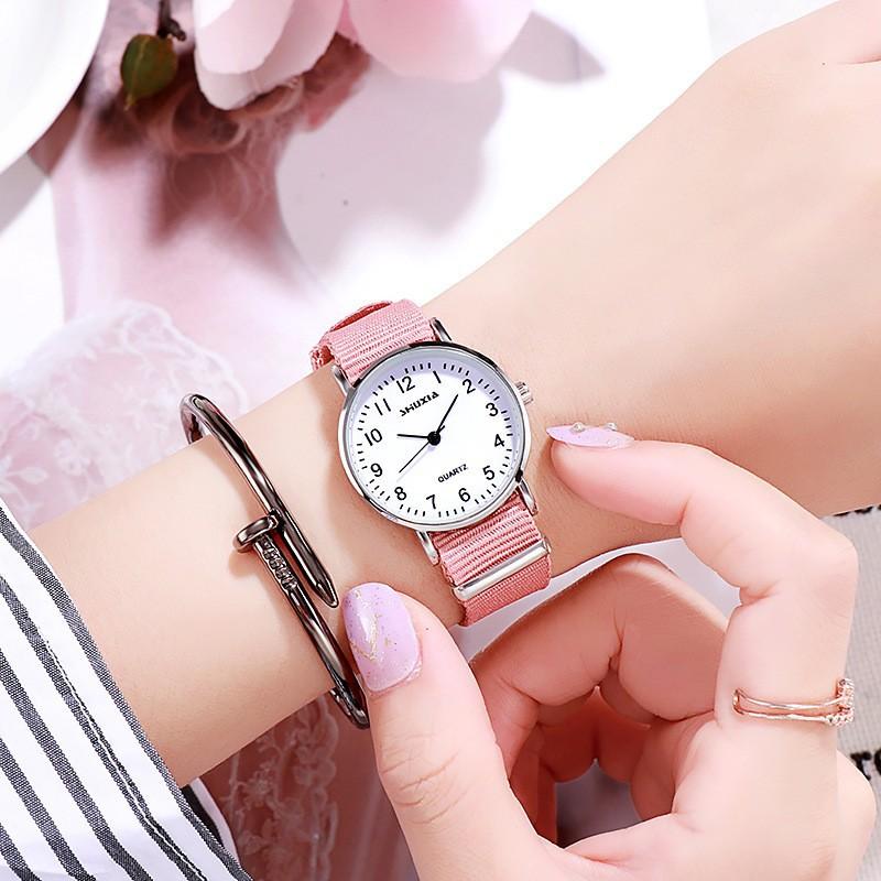 Wind Female Student Lady Watch Female Simple Temperament Girl Watch Small Fresh Girlfriend Woven Canvas красный