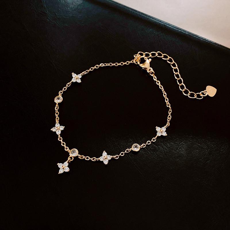 Natural Moon Star Zircon Bracelet For Women With Shimmering Stones And Elegant Style