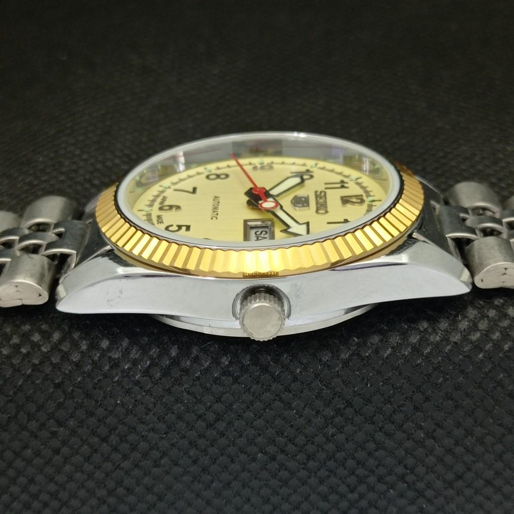 USED SEIKO 5 AUTOMATIC JAPAN MENS RARE GOLDEN MOVEMENT WATCH 575a-a304725-2 SKU575a-a304725