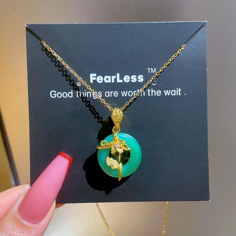 Women's Necklace Flower Temperament Micro Diamond Necklace Women's Circle Clavicle Chain Accessories