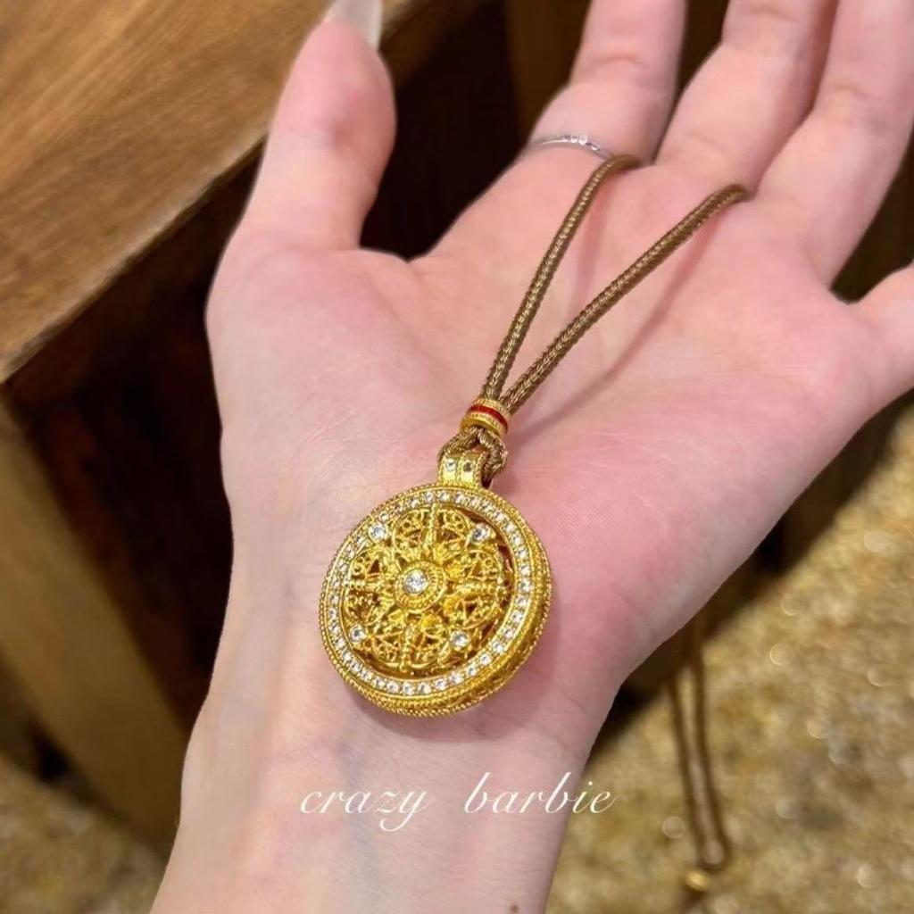 Vietnamese Gold Compass Pendant Necklace for Women - National Trend Style, Versatile Fortune Disc Sweater Chain