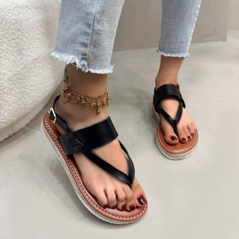 Fashion 2025 New Brand Buckle Strap Women's Sandals Fashion Pinch Toe Beach Sandals Women Summer Plus Size Best Seller Flat Sandals