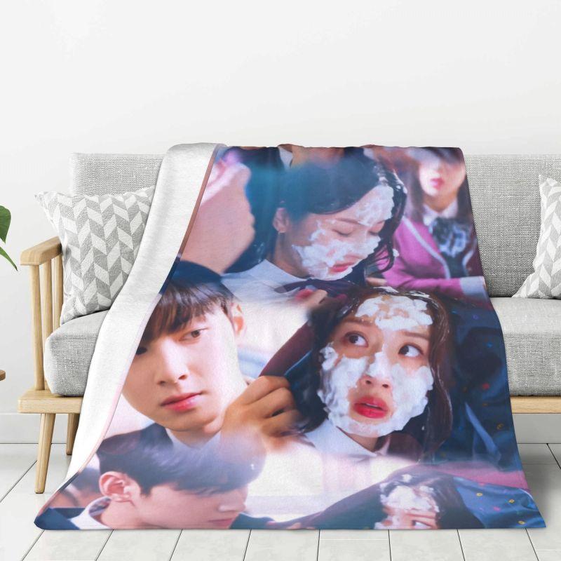 Individuelle Sofadecke aus Fleece, 'True Beauty' Überwurf, Warme Flanelldecke, Hwang In Youp, Cha EunWoo Decken für Bett, Reise, Sofa, Steppdecke