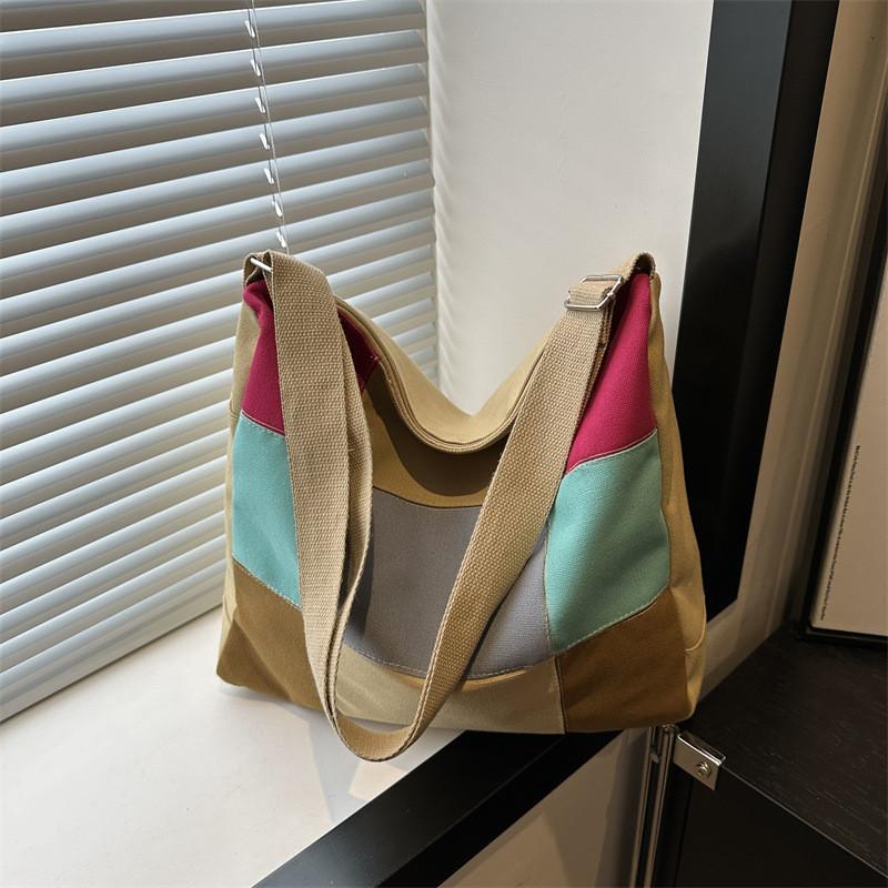 Stylish Large Capacity Canvas Tote Bag For Women Ideal For Summer Casual Outings And Commuting