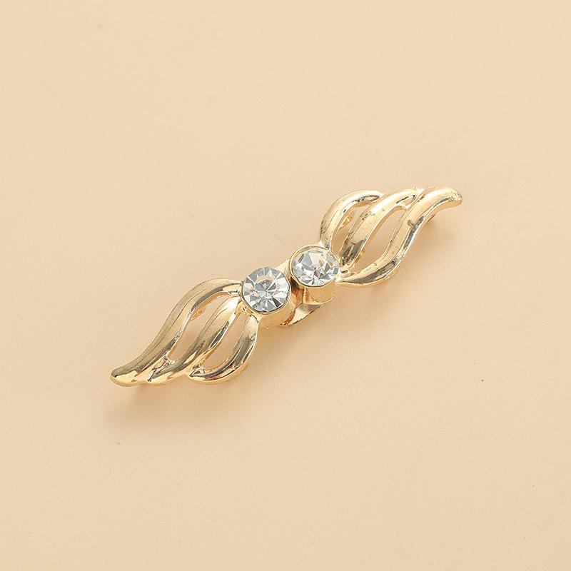 1 Pair Alloy Cardigan Collar Clips Holder Women Decor Crystal Cape Cloak Clasps Fasteners Buckle Brooch Clip