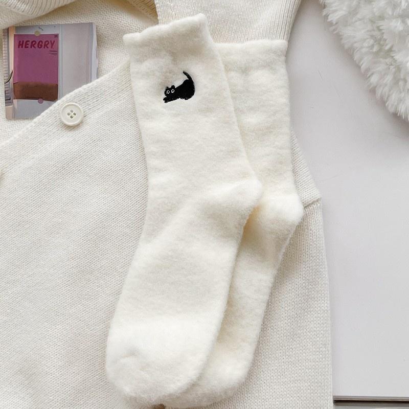 

5 Pairs Cute Cat Cozy Hairy Mink Velvet Mid-Calf Socks Autumn Winter Hosiery Thickened Plush Warm Sleep Home Fluffy Socks