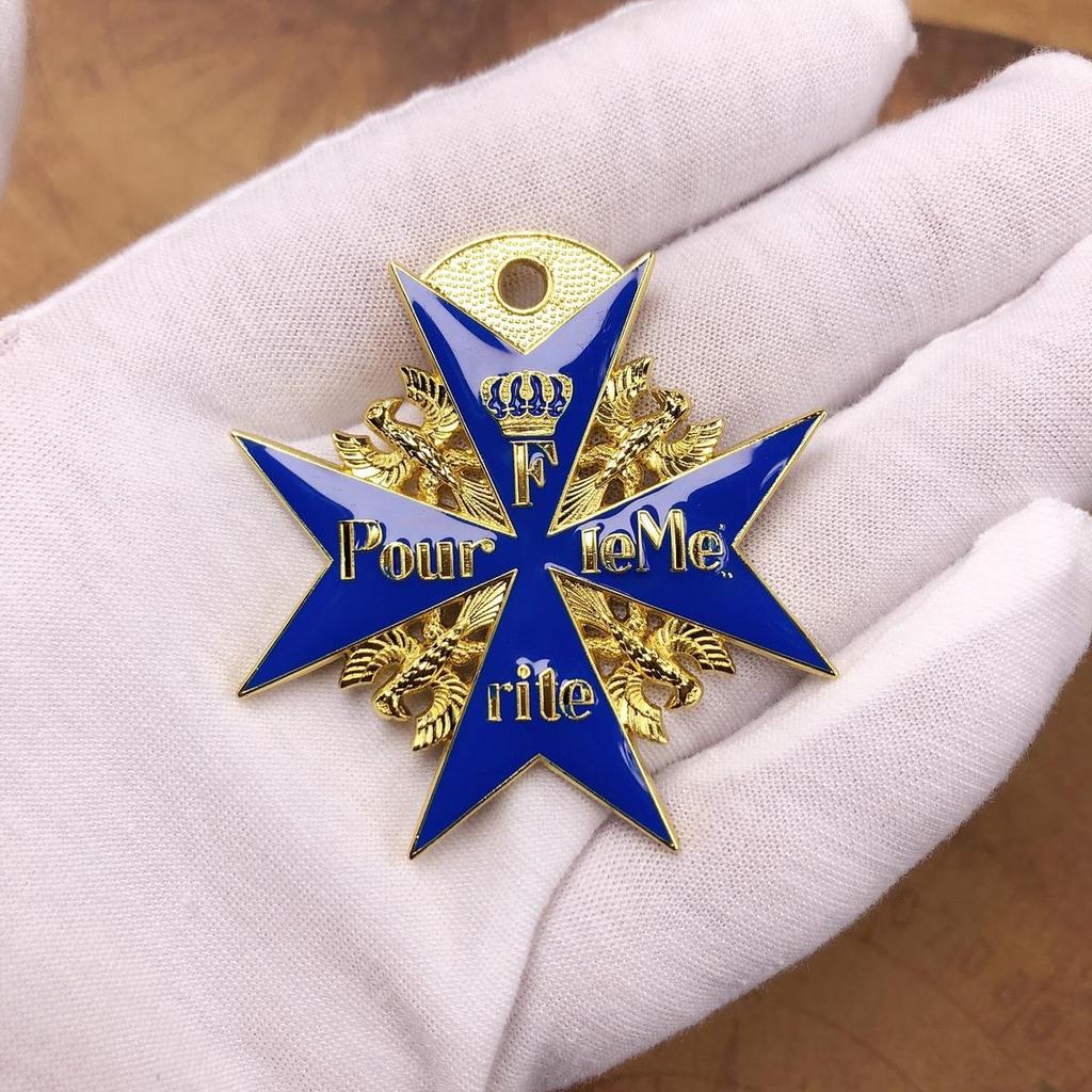 Prussian Blue Max Medal, Marx Cross Brooch, Soviet Guard Medal, Badge Pendant