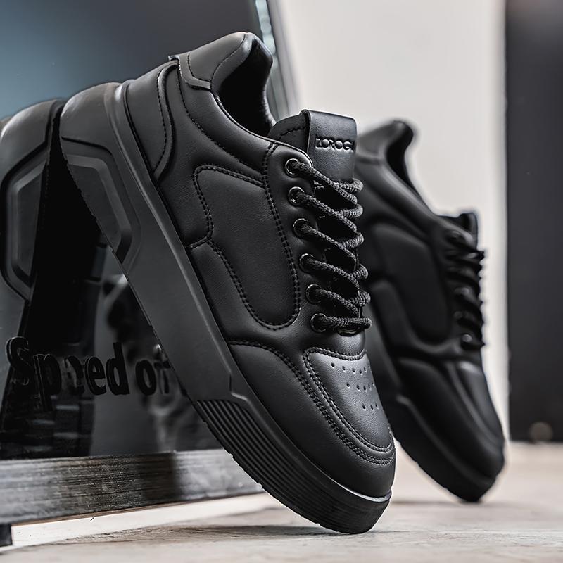 Fashion White Casual Sneakers Men's Street Skateboard Shoes Classic Thick Sole Walking Sneakers Men Comfort Outdoor Trendy Shoes