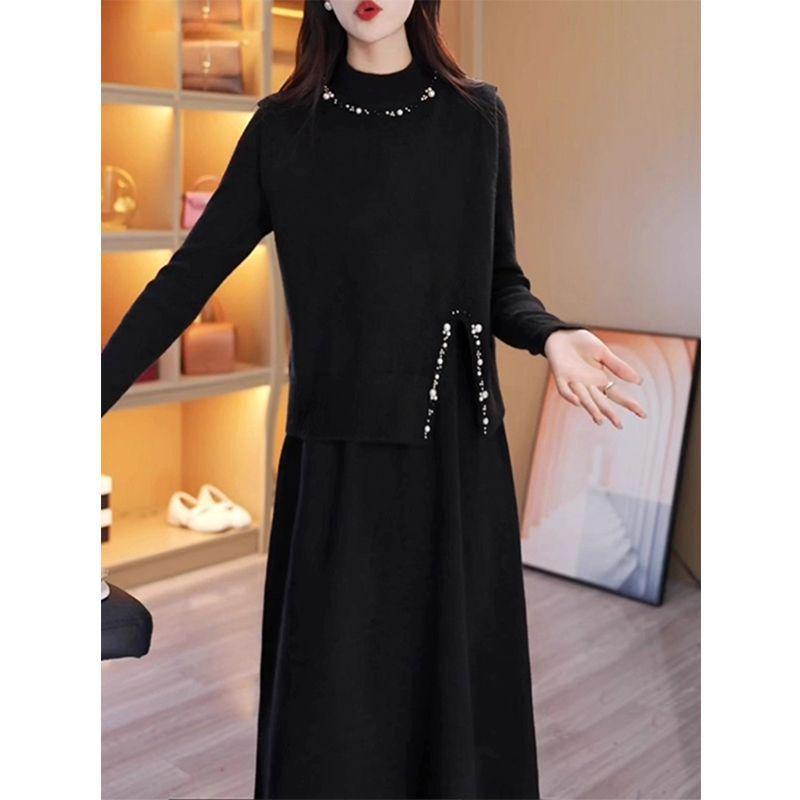 Rochie tricotată cu mărgele, lungime medie, din două piese - Toamnă/Iarnă 2025, Stil coreean