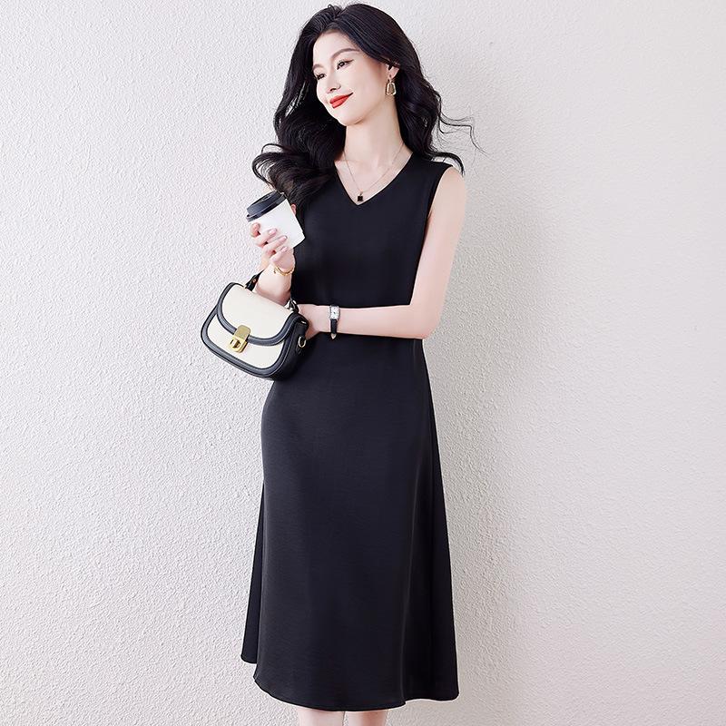 Satin V-neck Suspender Dress Women's Spring and Summer Sleeveless Solid Color Vest Long Dress Small Black Dress