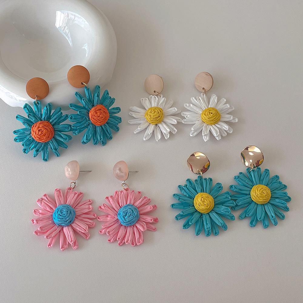 Colorful Raffia Flower Dangle Earrings - Summer Beach Vacation Style, European & American Fashion.
