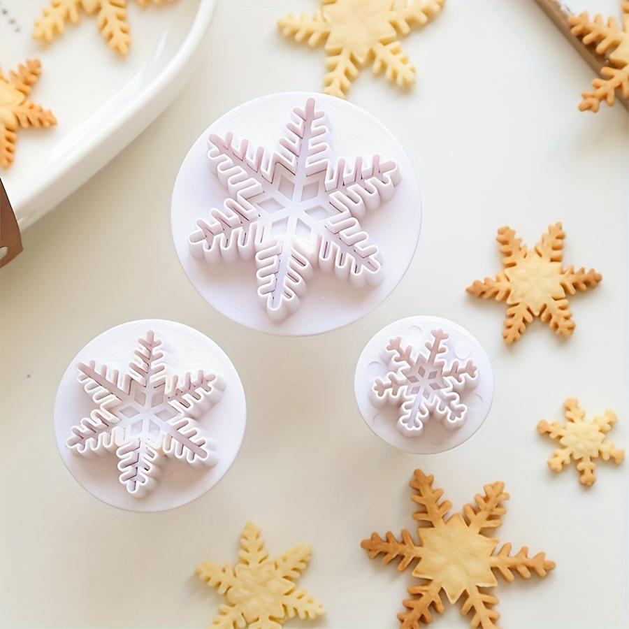 3 Pcs Snowflake Plunger Cake Cutters - Perfect for Festive Baking: Christmas, Halloween, Easter, Hanukkah, Thanksgiving