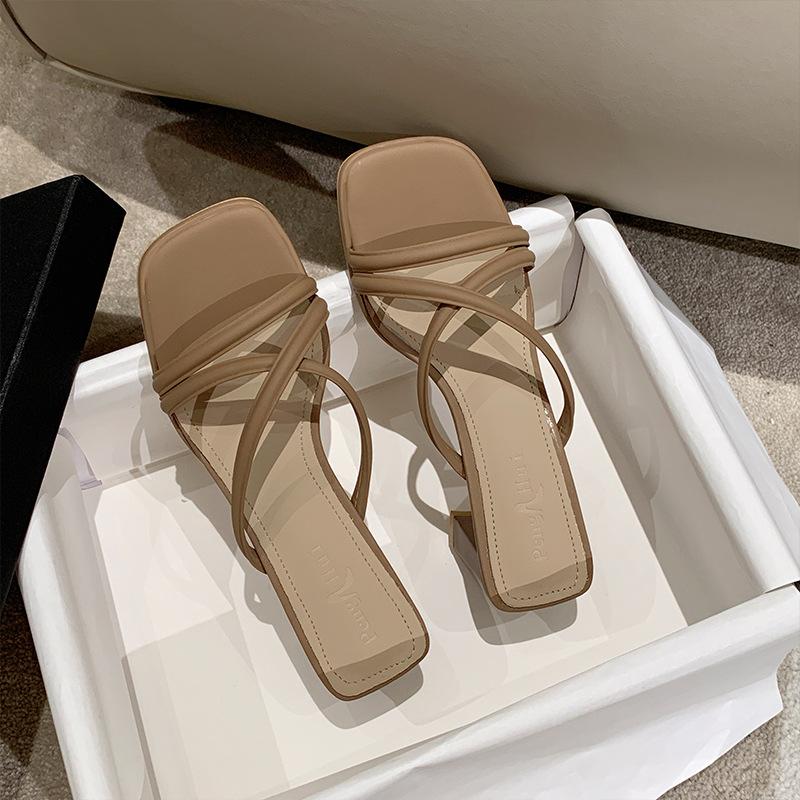 Slippers women's summer outer wear new summer niche high-end versatile skirt thick heel high heel cool slippers