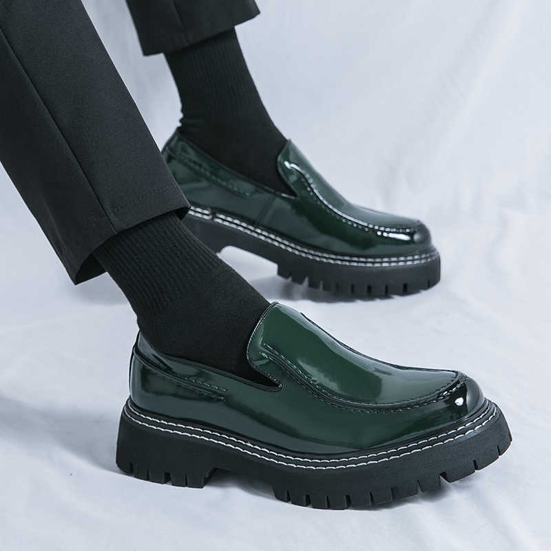 Natural Leather Non Slip Womens Khaki Boots Student Shoes Black High Top Sneakers Sport Raning High-end Classical Character