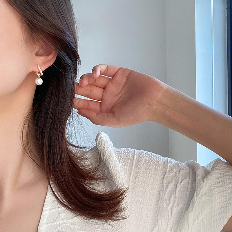 1 Paar Klassische Perlen-Hängeohrringe Damen Elegant Exquisit Unregelmäßiges Design Ungewöhnlicher Ohrring Hochzeits Schmuck Party Geschenke