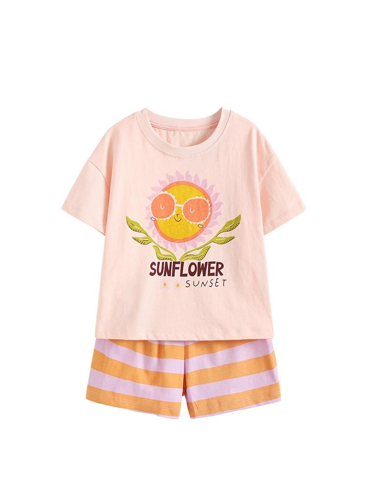 

Girl s Summer Two-Piece Set: Stylish Printed T-Shirt & Shorts 140cm