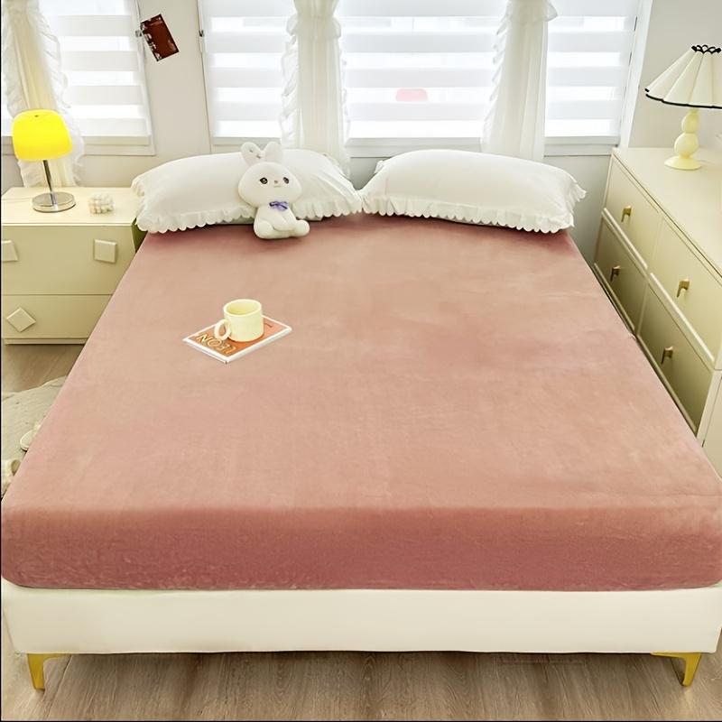 Soft & Warm Bed Sheet – Elastic Full-Cover Mattress Protector for Winter for Queen Size