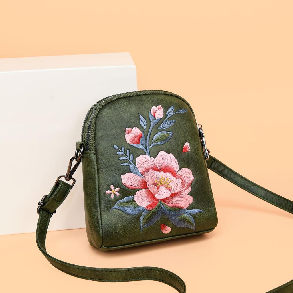 Embroidered Small Bag Chinese Style Single Shoulder Crossbody Mobile Phone Coin Purse Bag