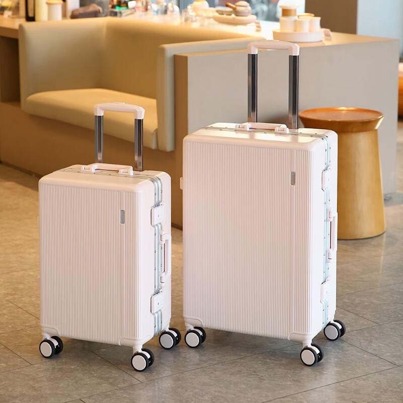 

Высокоэстетичный чемодан-спиннер Shun an Liandun 20 inch