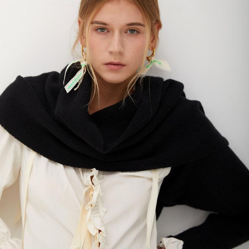 Iannmore Asymmetric Knit Cape Shawl_BK