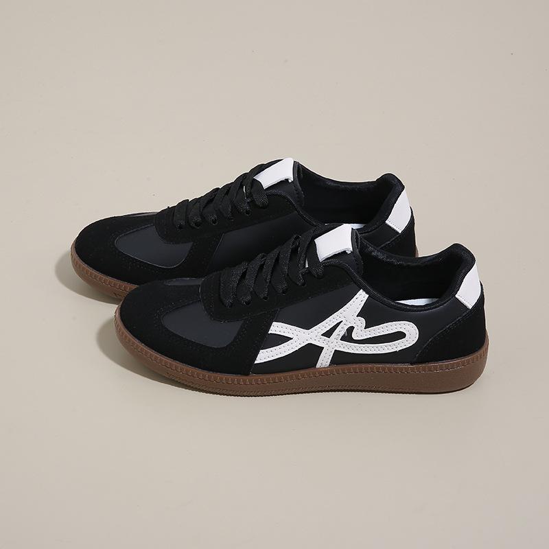 

Большой размер белые туфли женские весна новые студентки повседневные спортивные универсальные кеды оптом 44 чёрный