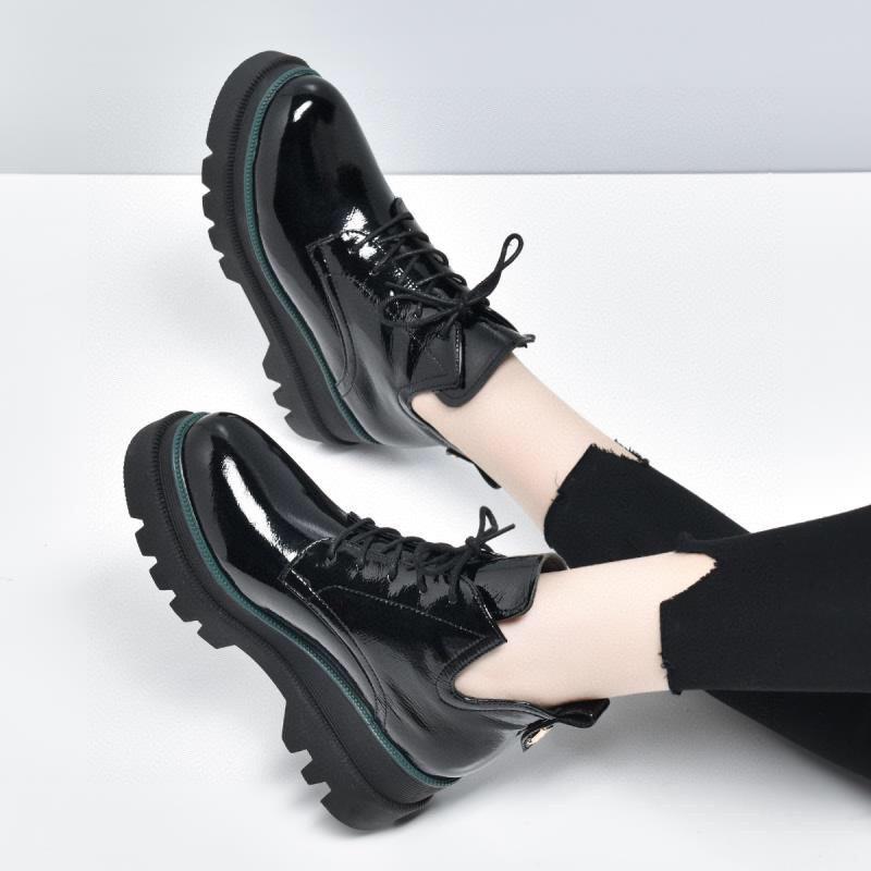 Platform shoes women's 2025 autumn and winter new black cow patent leather foreign style muffin heel casual deep mouth women's boots short boots