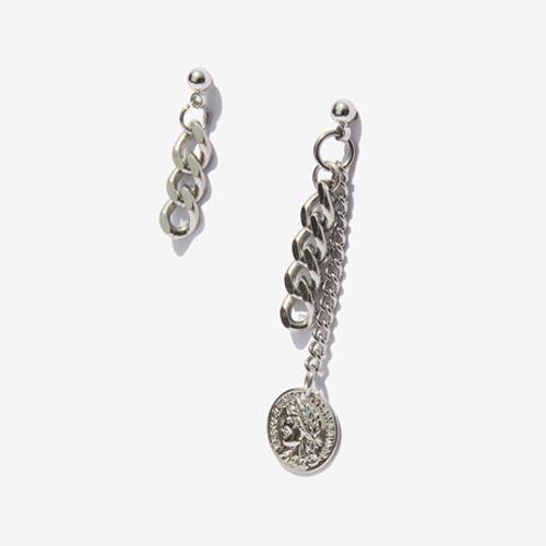 Rush Off Silver Medal Unbal Earring