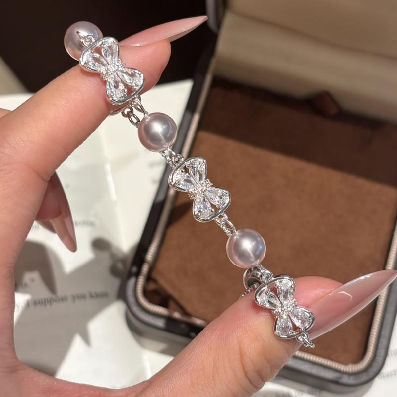 Minimalist Pearl And Zircon Butterfly Bracelet For Women With Elegant Jewelry Design