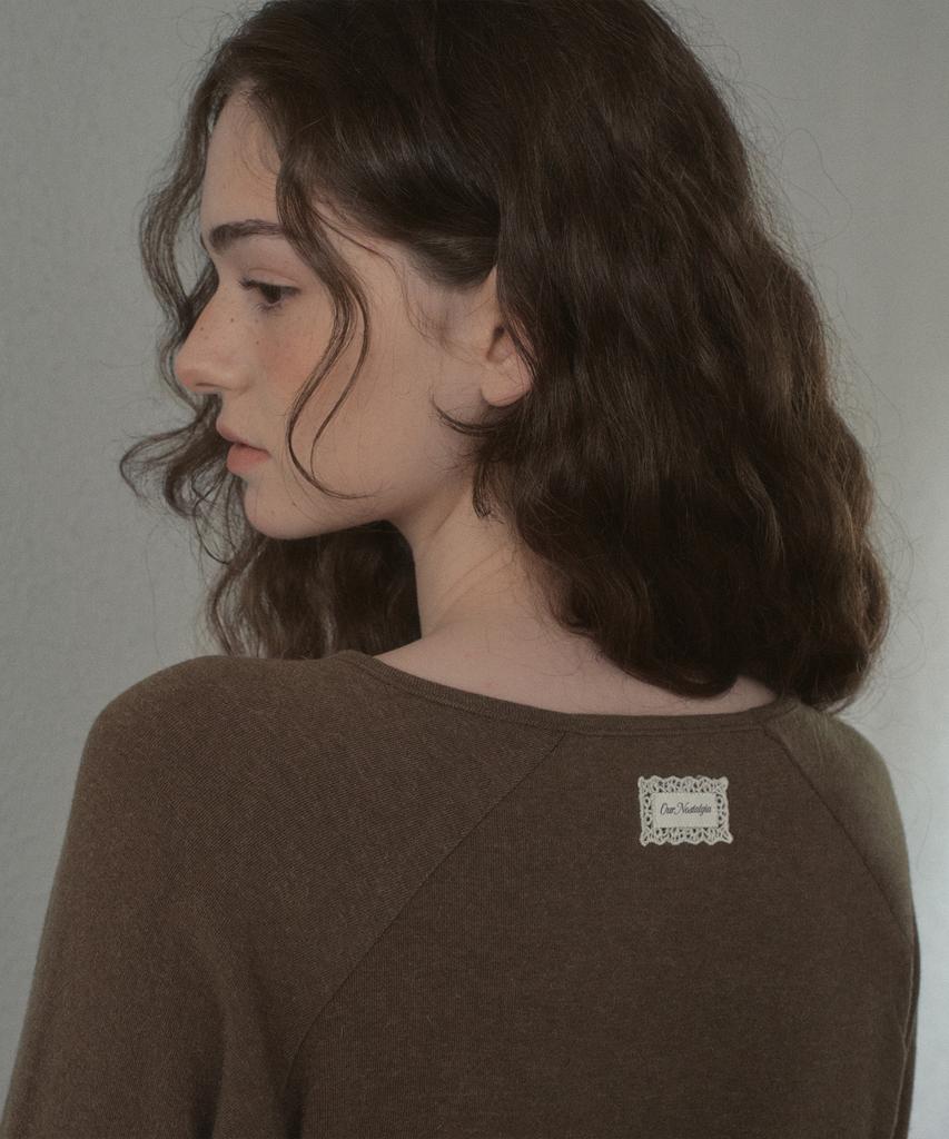 OURNOSTALGIA Faye Basic Raglan T-Shirt_Brown(O25Tp15)