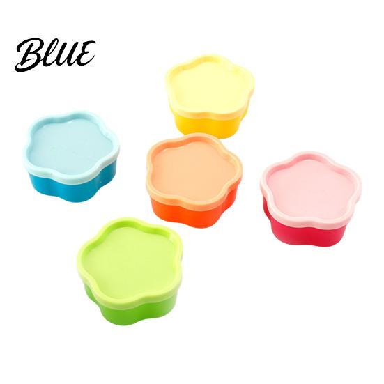 Durable Kitchen Storage Containers Reusable Box Lids with 5Pcs Mini Stackable Plastic Minimalist Solutions Heart/Square/Flower Shape Food Organizer