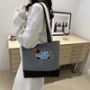 Trendy Summer 2024 Casual Tote Bag For Women Stylish Shoulder Bag With Zipper Closure