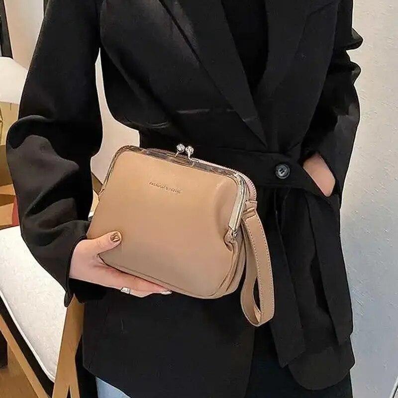 1 Stück Einfache einfarbige Umhängetasche Damen PU-Leder Crossbody-Tasche Mode Neue Clip-Umhängetasche Damenhandtasche Geldbörse
