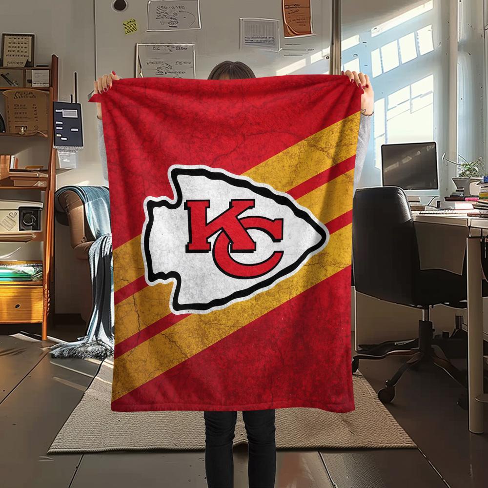 Kansas City Chiefs Flannel Blanket, High quality Comfortable for All Seasons, Home Decor, Warmth and Comfort