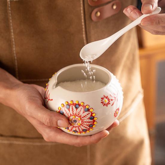 Ceramic Spice Jar 400ml Rooster Shape Cookie Jar with Lid Hand-Painted Floral Pattern Kitchen Container for Salt Sugar Pepper And Snacks Storage