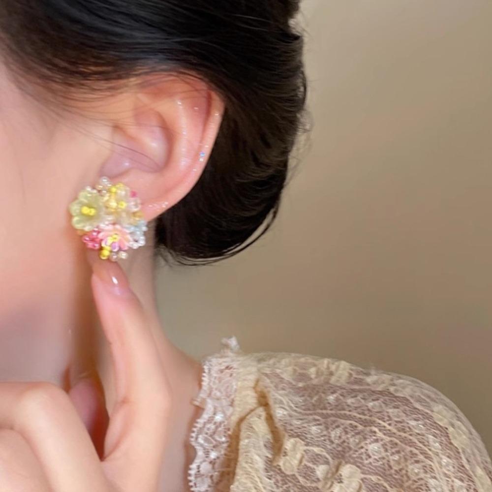 Sweet Temperament Dopamine Colored Beaded Flower Stud Earrings for Women Fashion Cute Summer Vacation Jewelry Accessories Gifts