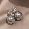 Light Luxury Pearl Stud Earrings Celebrity Temperament Flower Earrings Elegant High-end Earrings