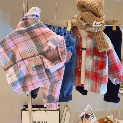 Camicia retrò coreana da bambino con colletto a punta, moda autunno 2025 per ragazzi e ragazze